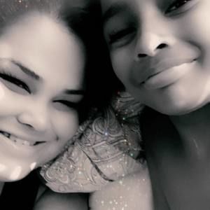 Meet your Posher, Amberine